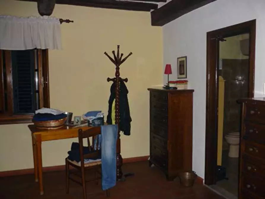 Immagine 10 di Porzione di casa in vendita  in Colle di Compito a Capannori