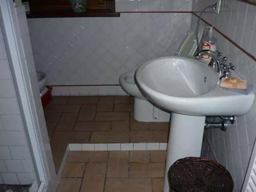 Immagine 12 di Porzione di casa in vendita  in Colle di Compito a Capannori