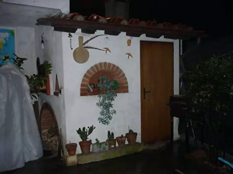 Immagine 22 di Porzione di casa in vendita  in Colle di Compito a Capannori