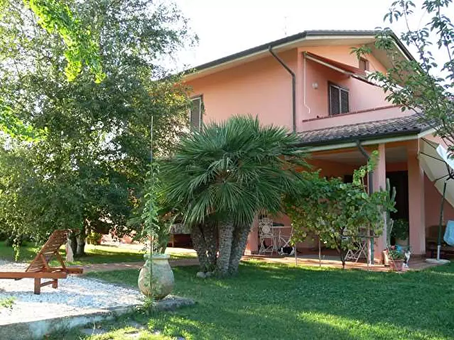 Immagine 9 di Villa in vendita  in lunigiana a Carrara