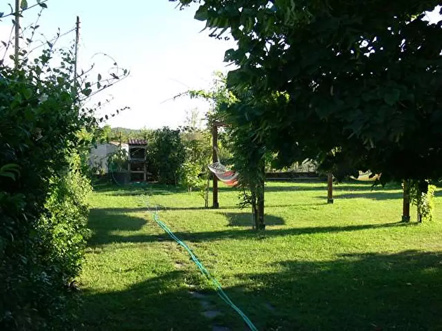 Immagine 11 di Villa in vendita  in lunigiana a Carrara