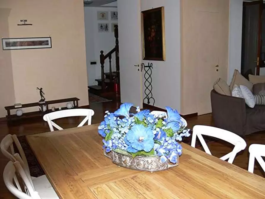 Immagine 26 di Villa in vendita  in lunigiana a Carrara