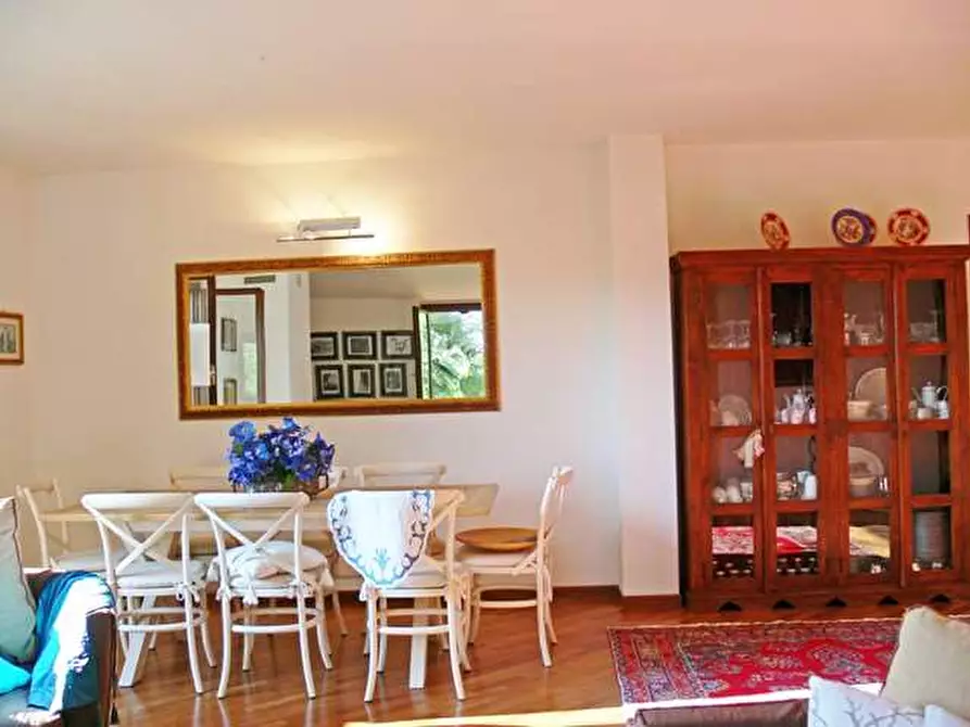 Immagine 28 di Villa in vendita  in lunigiana a Carrara