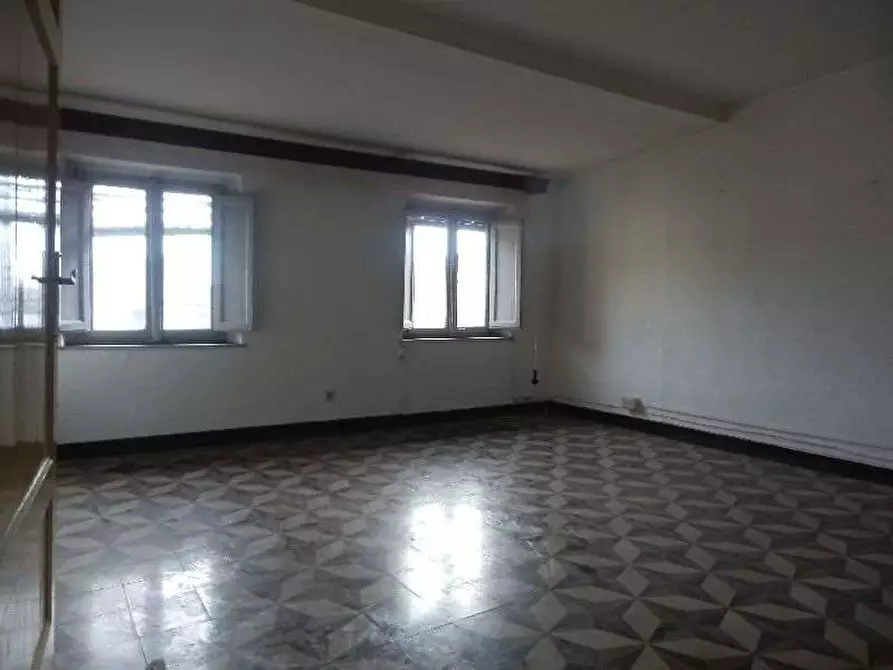 Immagine 4 di Appartamento in vendita  in lucca centro storico a Lucca