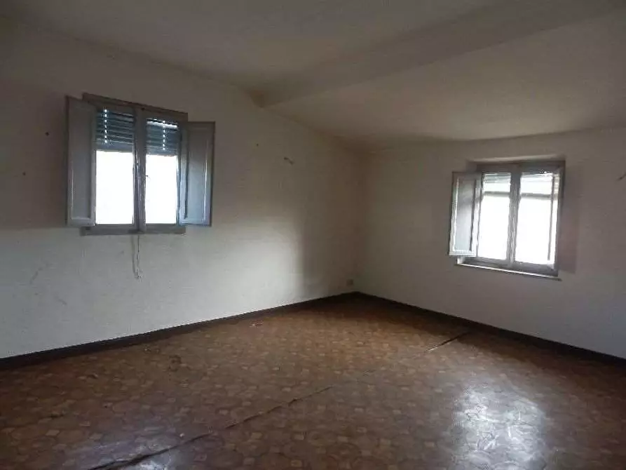 Immagine 5 di Appartamento in vendita  in lucca centro storico a Lucca