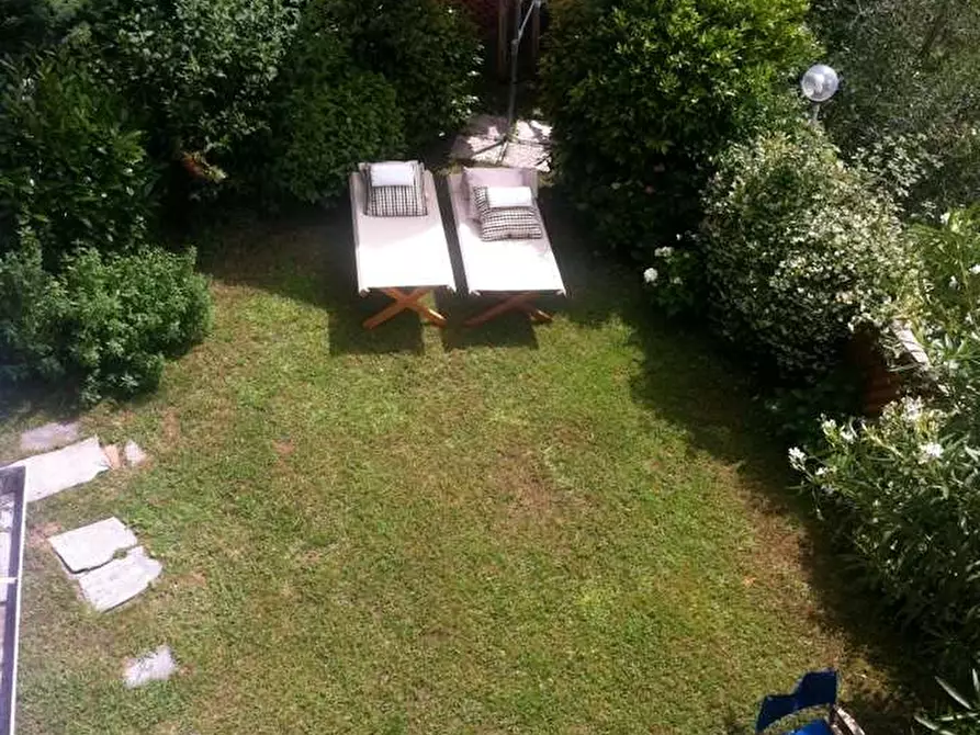 Immagine 6 di Casa indipendente in vendita  in zona residenziale belvedere a Camaiore