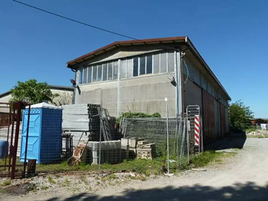 Immagine 2 di Capannone industriale in vendita  in porcari a Porcari