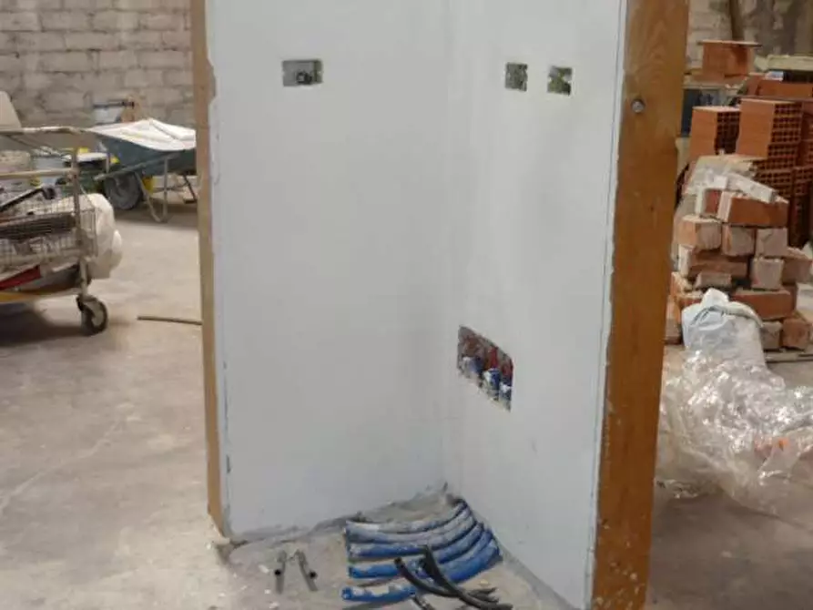 Immagine 10 di Ufficio in affitto  in san concordio a Lucca