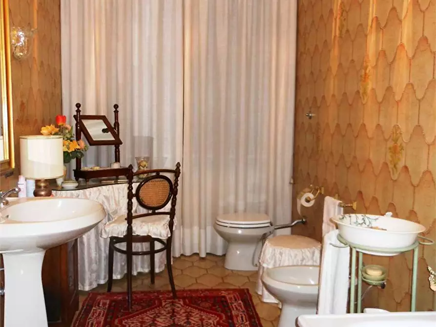 Immagine 16 di Porzione di casa in vendita  in Lammari a Capannori