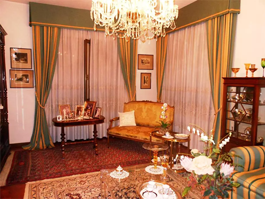 Immagine 11 di Porzione di casa in vendita  in Lammari a Capannori