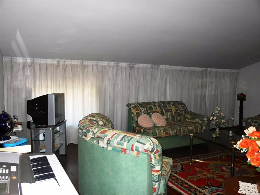 Immagine 19 di Porzione di casa in vendita  in Lammari a Capannori