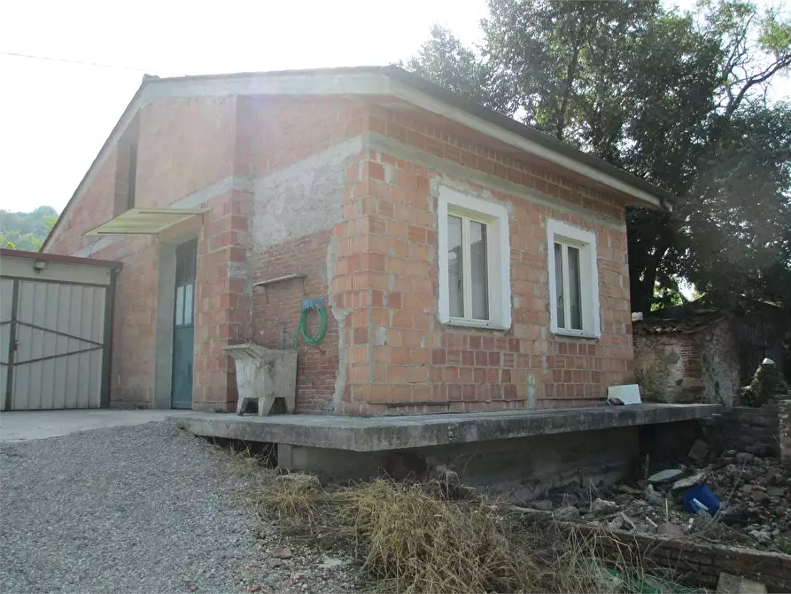 Immagine 2 di Rustico / casale in vendita  in Porcari a Porcari