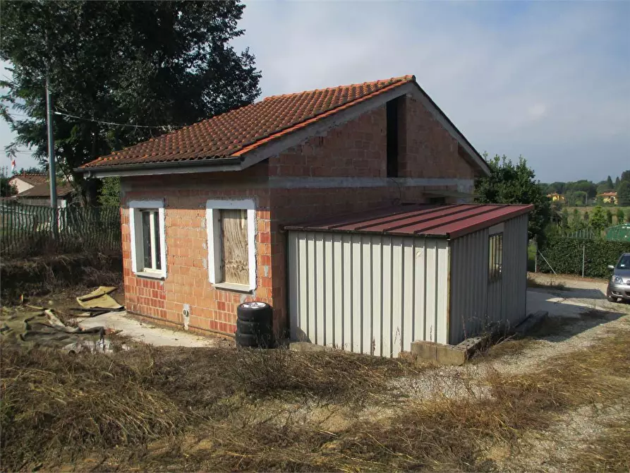 Immagine 7 di Rustico / casale in vendita  in Porcari a Porcari