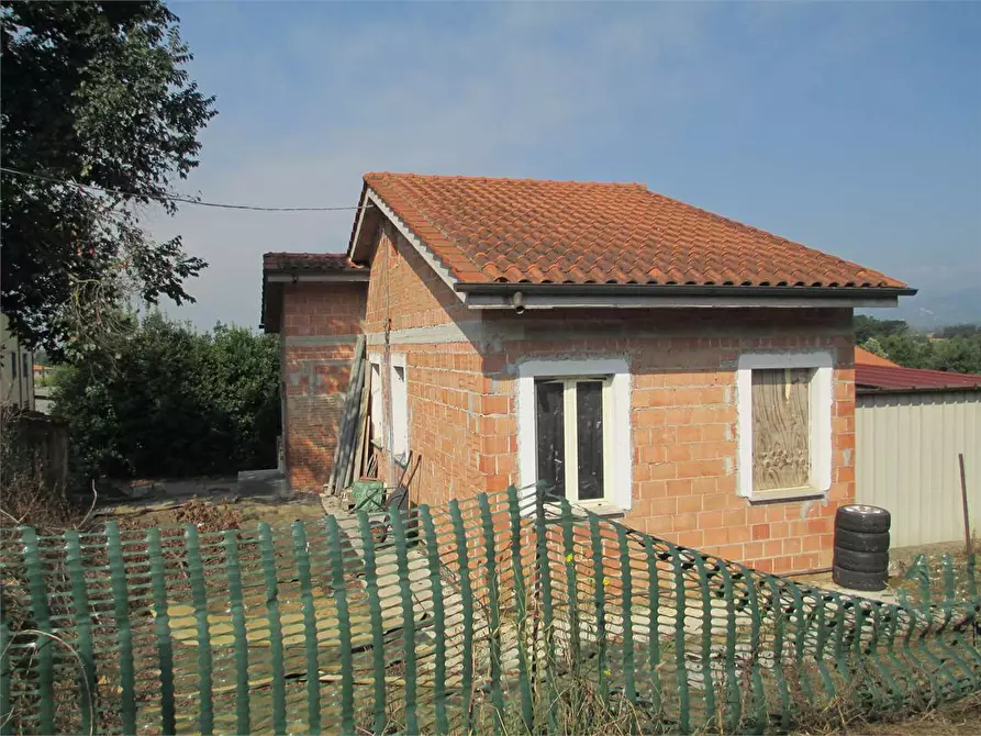 Immagine 8 di Rustico / casale in vendita  in Porcari a Porcari