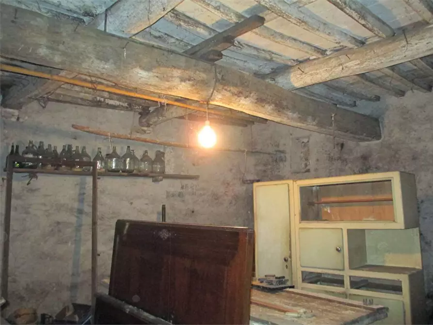 Immagine 8 di Rustico / casale in vendita  in antraccoli a Lucca