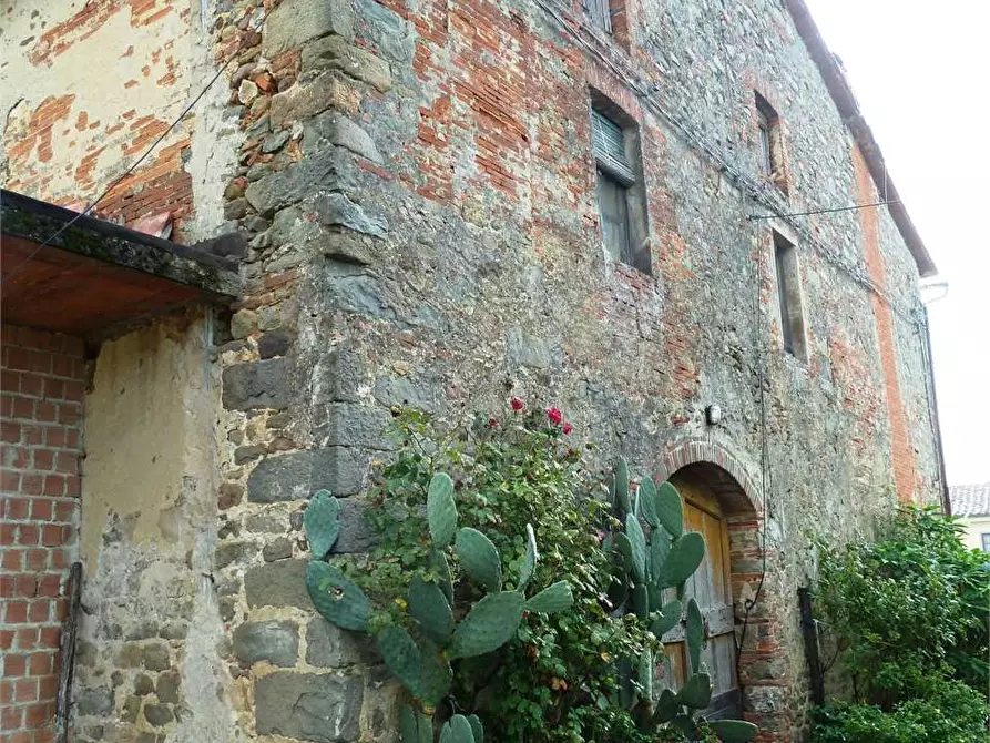 Immagine 6 di Rustico / casale in vendita  in Tofori a Capannori