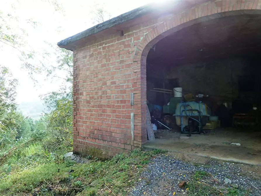Immagine 7 di Rustico / casale in vendita  in Tofori a Capannori