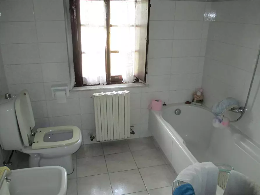 Immagine 12 di Rustico / casale in vendita  in porcari a Porcari