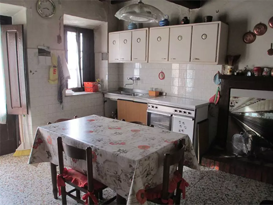 Immagine 4 di Rustico / casale in vendita  in porcari a Porcari