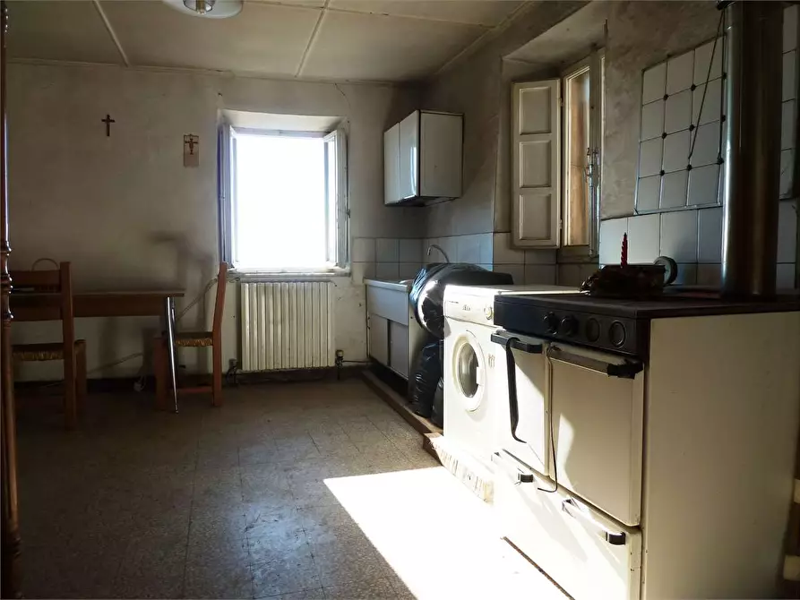 Immagine 4 di Porzione di casa in vendita  in lucca  a Lucca