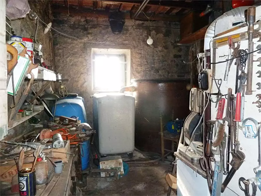 Immagine 18 di Porzione di casa in vendita  in lucca  a Lucca