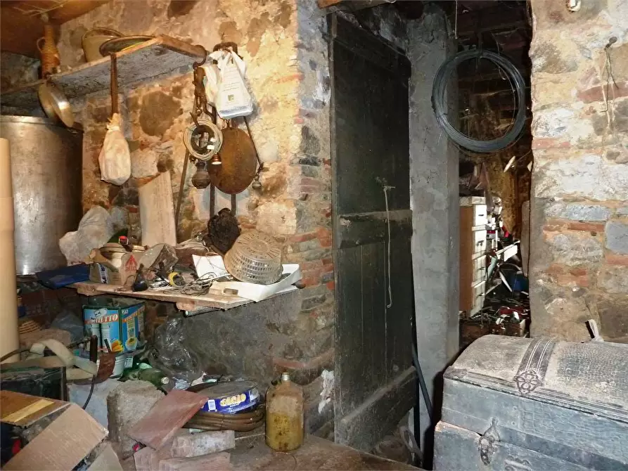 Immagine 22 di Porzione di casa in vendita  in lucca  a Lucca