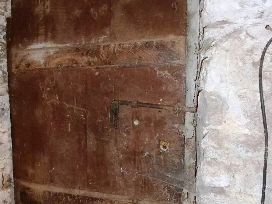 Immagine 23 di Porzione di casa in vendita  in lucca  a Lucca