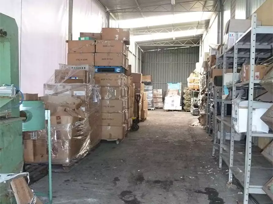 Immagine 5 di Capannone industriale in vendita  in Segromigno in Piano a Capannori