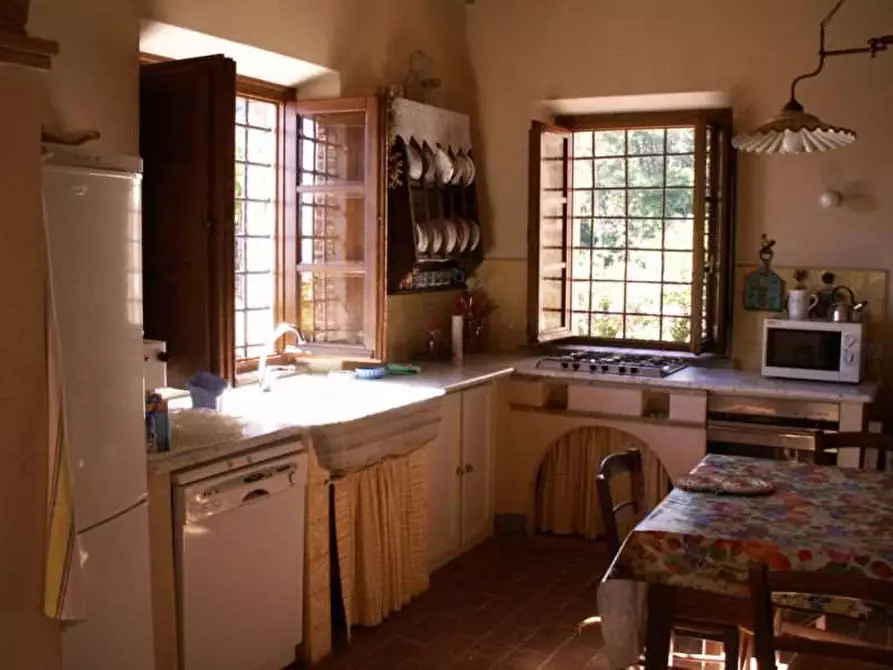 Immagine 8 di Rustico / casale in vendita  in colled i compito a Capannori