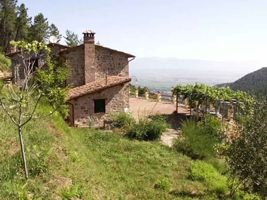 Immagine 26 di Rustico / casale in vendita  in colled i compito a Capannori