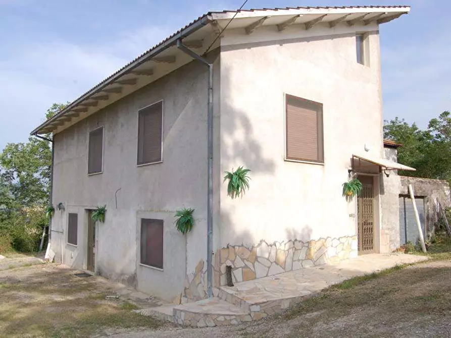 Immagine 1 di Casa indipendente in vendita  in via Majella 147/149 a Casalincontrada