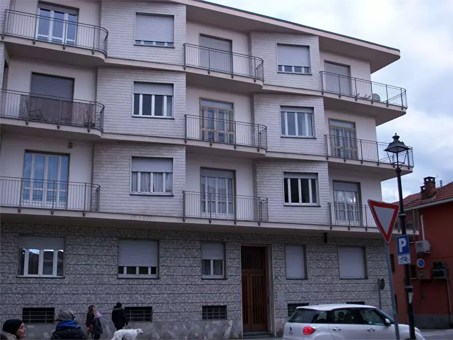 Immagine 1 di Appartamento in vendita  a Chieri