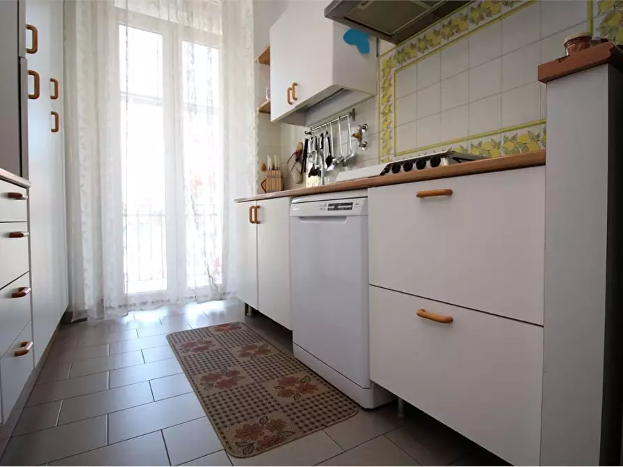 Immagine 36 di Quadrilocale in vendita  a Torino