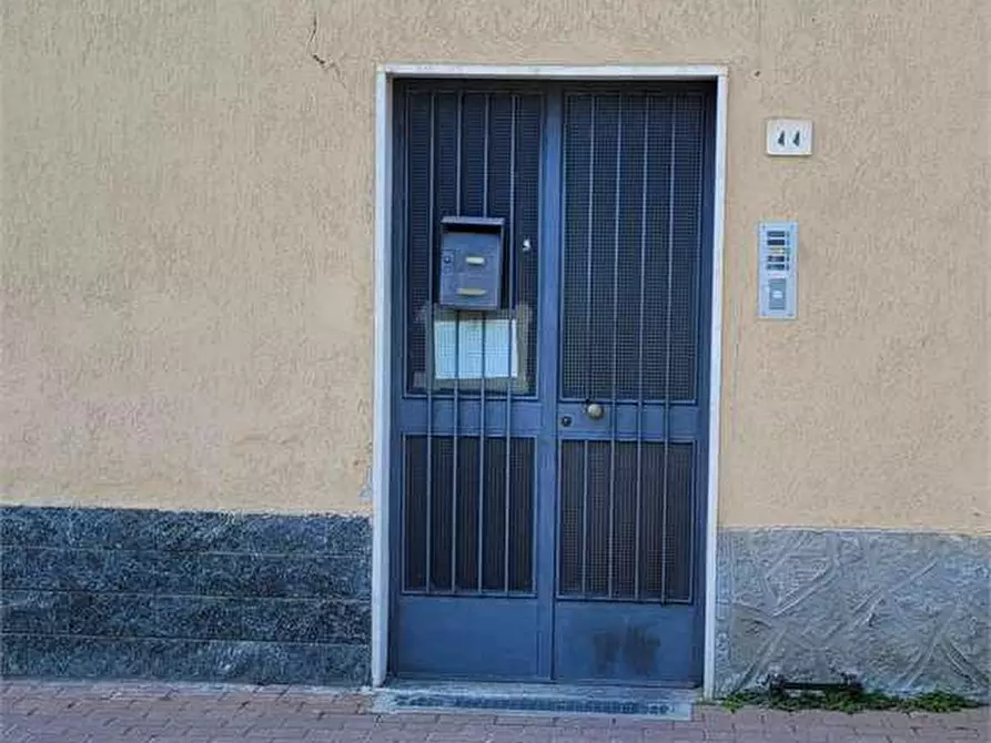 Immagine 12 di Bilocale in vendita  a Trofarello