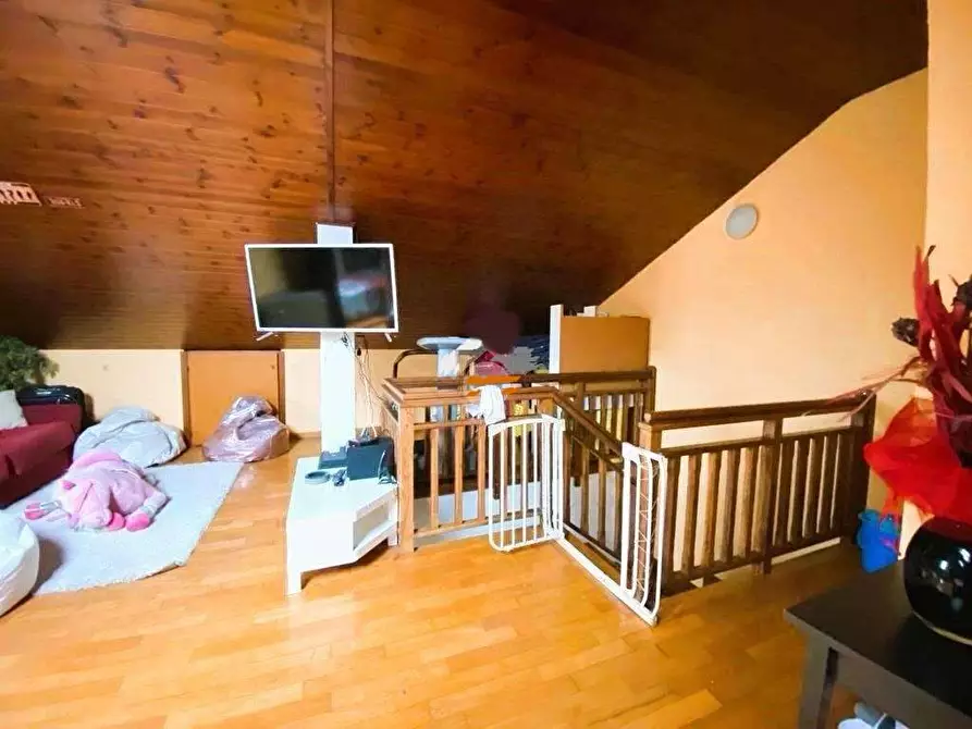 Immagine 3 di Villa in vendita  a Osasio