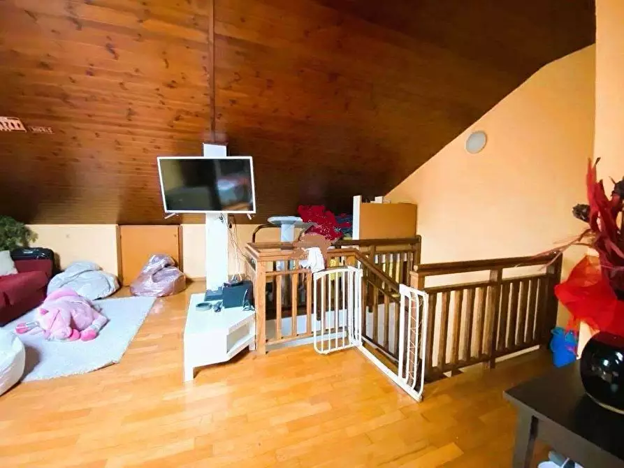 Immagine 5 di Villa in vendita  a Osasio