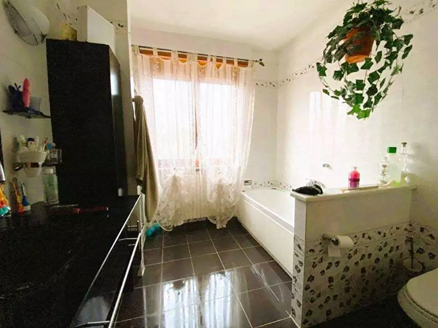 Immagine 8 di Villa in vendita  a Osasio