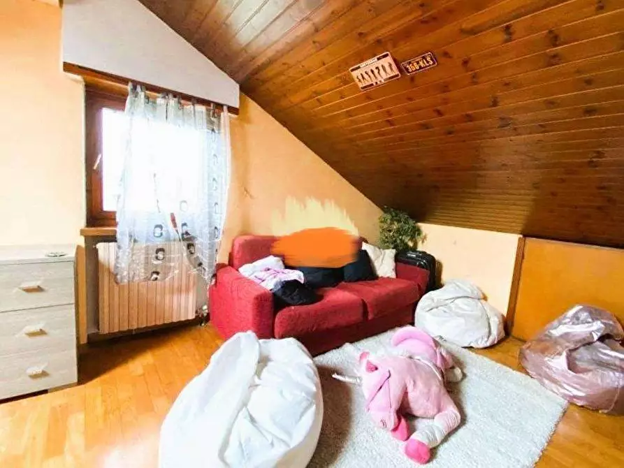 Immagine 9 di Villa in vendita  a Osasio