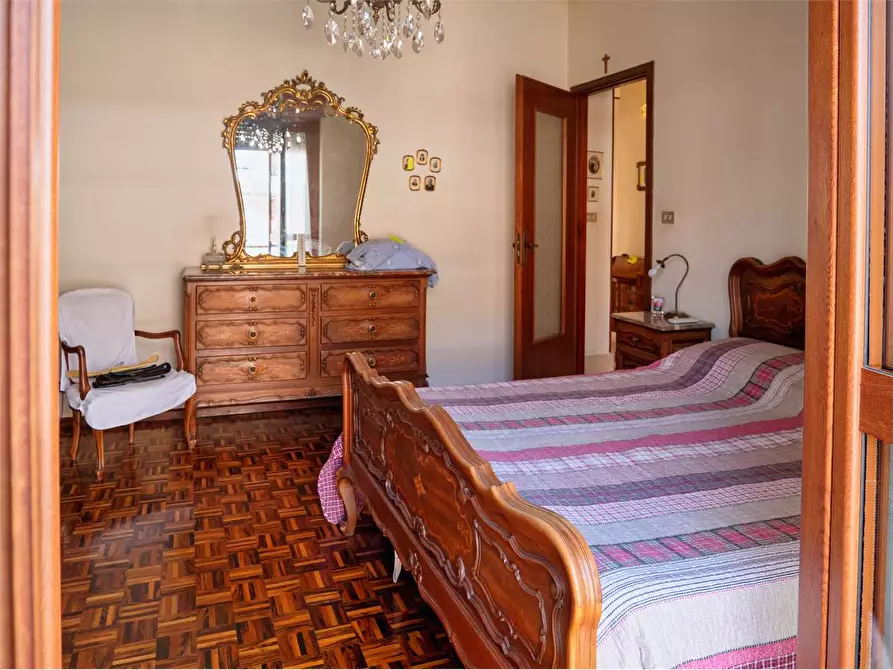 Immagine 25 di Quadrilocale in vendita  a Grugliasco