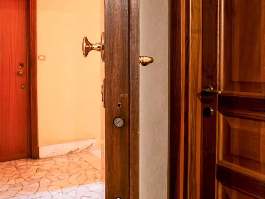 Immagine 35 di Quadrilocale in vendita  a Torino