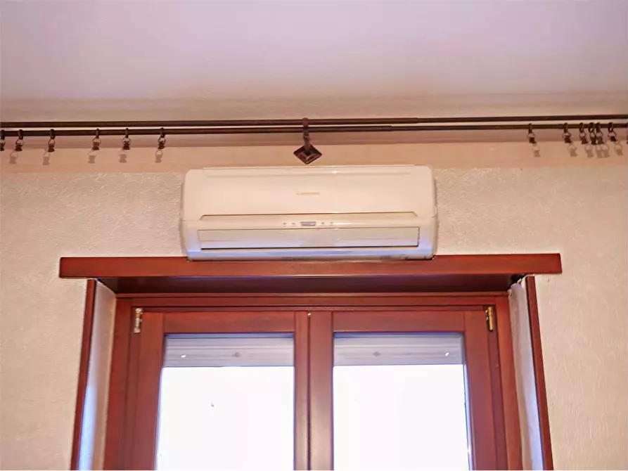 Immagine 28 di Quadrilocale in vendita  a Torino