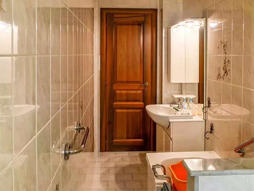 Immagine 31 di Quadrilocale in vendita  a Torino