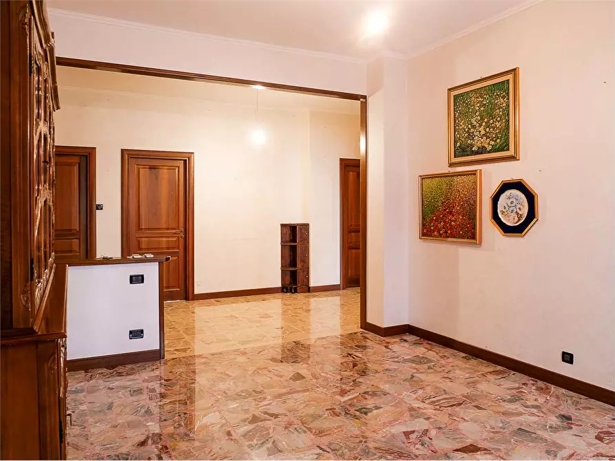 Immagine 4 di Quadrilocale in vendita  a Torino