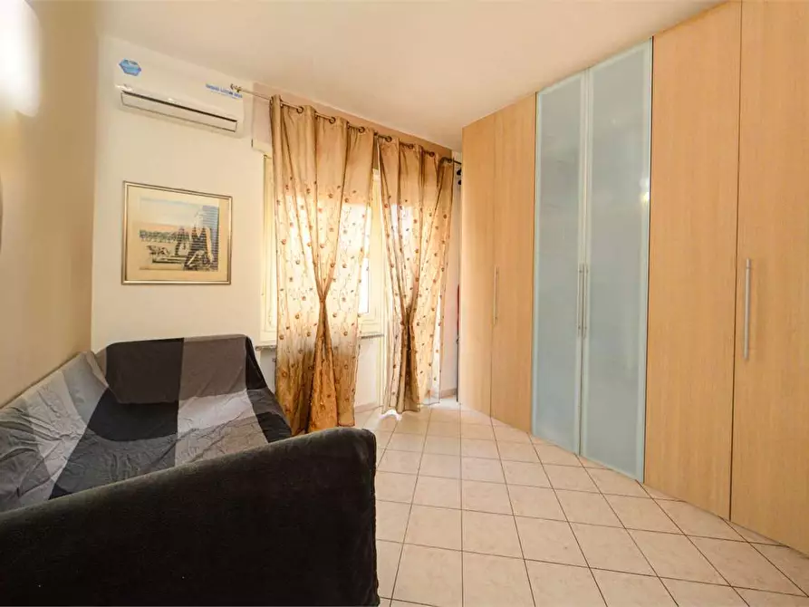 Immagine 8 di Quadrilocale in vendita  a Torino