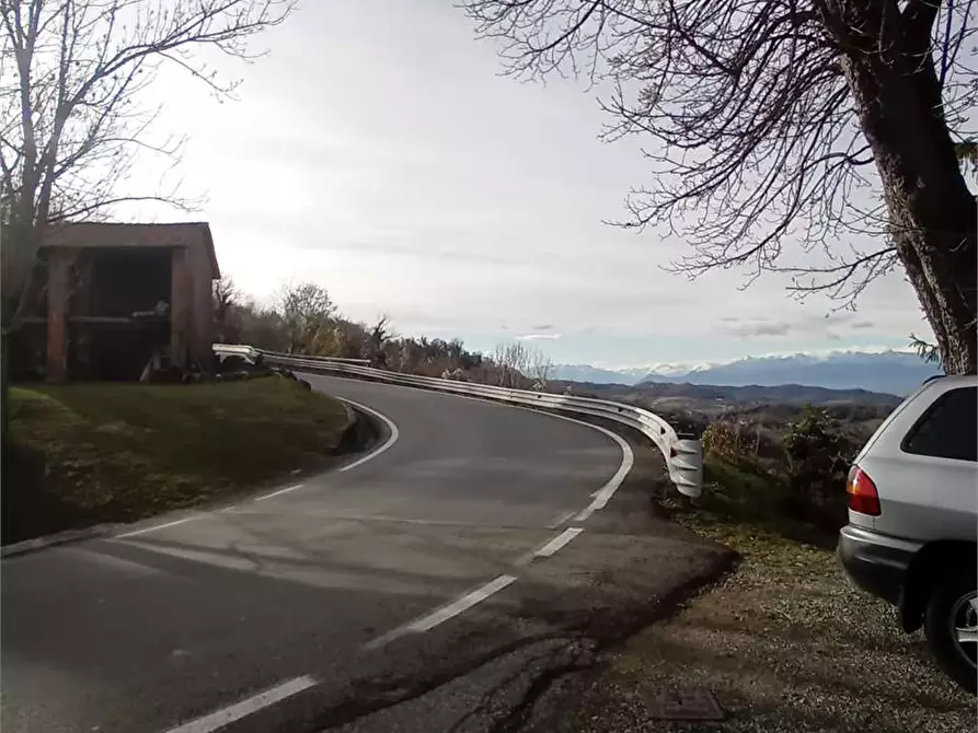 Immagine 11 di Rustico / casale in vendita  a Cinzano