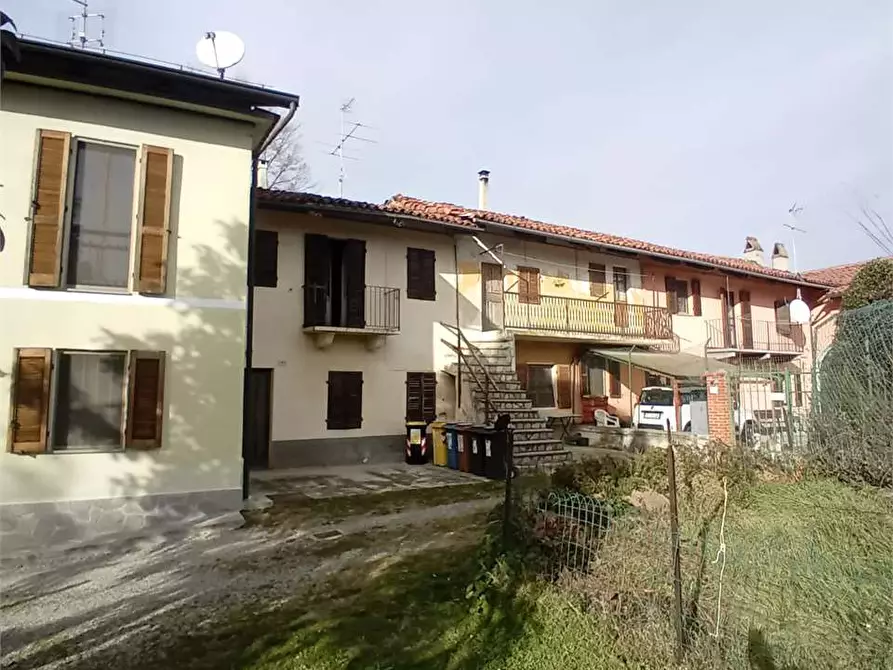 Immagine 12 di Rustico / casale in vendita  a Cinzano