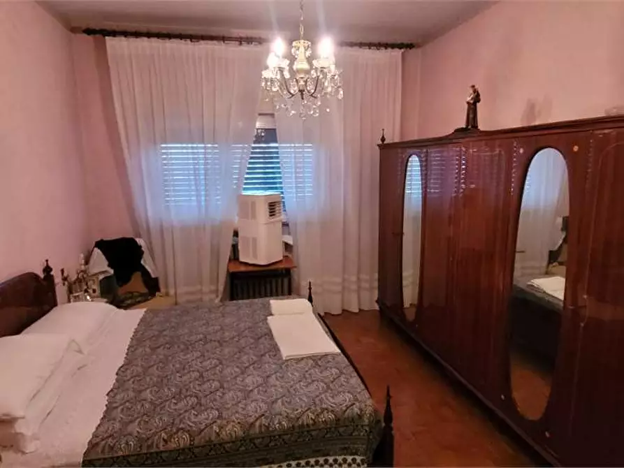 Immagine 5 di Quadrilocale in vendita  a Torino