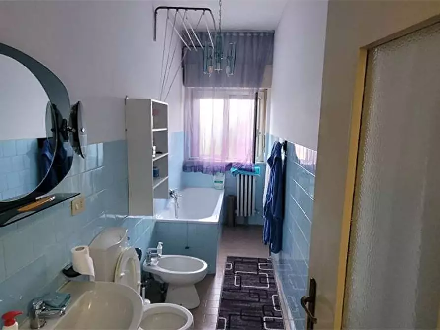 Immagine 8 di Quadrilocale in vendita  a Torino