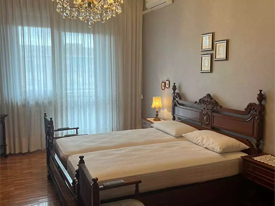 Immagine 10 di Quadrilocale in vendita  a Torino