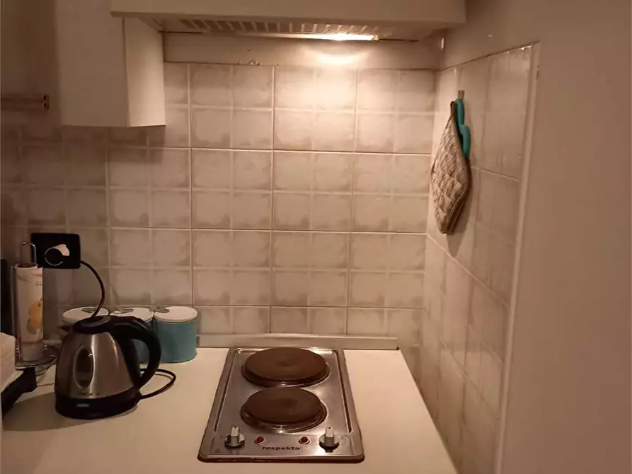 Immagine 19 di Monolocale in affitto  a Torino